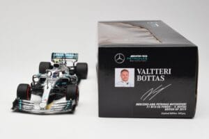 Mercedes AMG Petronas W10 #77 V. Bottas British GP 2019 Minichamps 1:18 110191077 Métal Moulé — image 6 sur 6