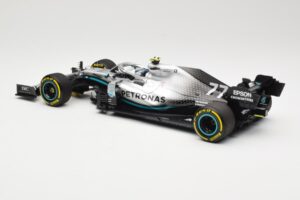 Mercedes AMG Petronas W10 #77 V. Bottas Winner USA GP 2019 Minichamps 1:18 110191877 Métal Moulé — image 5 sur 6