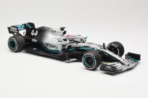 Mercedes AMG Petronas W10 EQ Power+ #44 L. Hamilton USA GP F1 World Champion 2019 Minichamps 1:18 110191844 Métal Moulé — image 5 sur 7