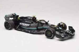 Mercedes AMG Petronas W14 E Performance #44 L. Hamilton Bahrain GP 2023 Minichamps 1:18 110230144 Métal Moulé — image 4 sur 6