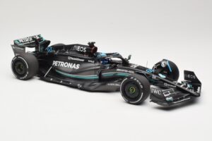 Mercedes AMG Petronas W14 E Performance #63 G. Russell Australian GP 2023 Minichamps 1:18 110230363 Métal Moulé — image 4 sur 6