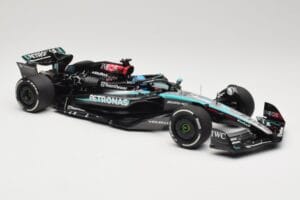 Mercedes AMG Petronas W15 E Performance #63 G. Russell Winner Austrian GP 2024 Minichamps 1:18 110241163 Métal Moulé — image 4 sur 6
