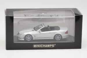 Mercedes AMG SL63 R230 Argent Minichamps 1:43 B66960018-R Métal Moulé — image 4 sur 4