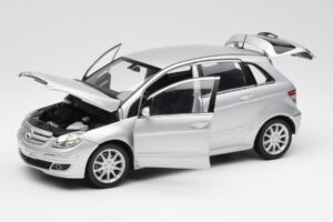 Mercedes B-Class W245 Argent Kyosho 1:18 B66962326 Métal Moulé — image 2 sur 8