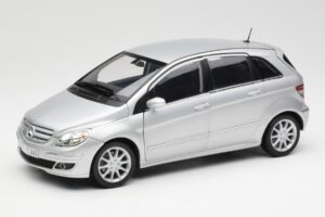Mercedes B-Class W245 Argent Kyosho 1:18 B66962326 Métal Moulé