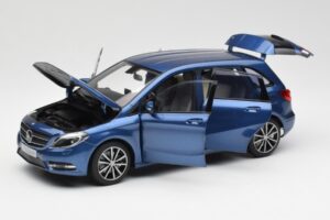 Mercedes B-Class W246 Lotus Bleu Métallisé Norev 1:18 B66961410 Métal Moulé — image 2 sur 8