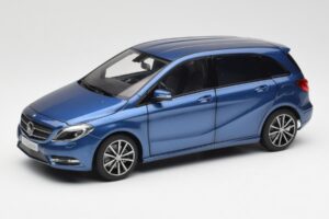 Mercedes B-Class W246 Lotus Bleu Métallisé Norev 1:18 B66961410 Métal Moulé