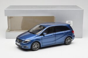 Mercedes B-Class W246 Lotus Bleu Métallisé Norev 1:18 B66961410 Métal Moulé — image 8 sur 8