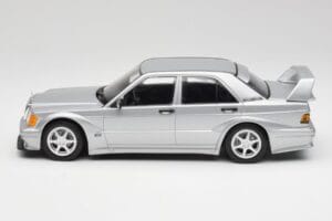 Mercedes 190E W201 2.5-16 EVO 2 Astral Argent Metallic Minichamps 1:18 155036101 Métal Moulé — image 3 sur 6