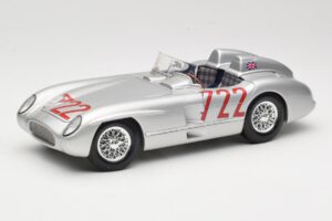 Mercedes 300 SLR W196S #722 S. Moss / D. Jenkinson Mille Miglia Winner 1955 Maisto 1:18 536887 Métal Moulé