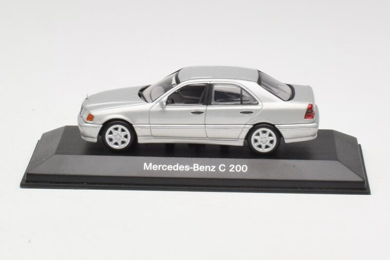 Mercedes C 200 W202 Iridium Silver Minichamps 1:43 B66040488 Métal Moulé