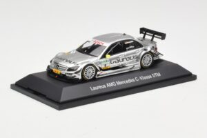 Mercedes C-Class C204 #8 R. Schumacher HWA DTM 2010 Minichamps 1:43 B66961414 Métal Moulé — image 2 sur 4