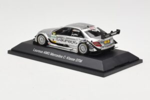 Mercedes C-Class C204 #8 R. Schumacher HWA DTM 2010 Minichamps 1:43 B66961414 Métal Moulé — image 3 sur 4