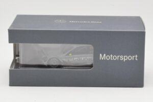 Mercedes C-Class C204 #8 R. Schumacher HWA DTM 2010 Minichamps 1:43 B66961414 Métal Moulé — image 4 sur 4