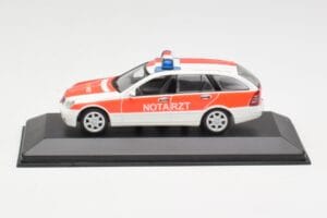 Mercedes C-Class S203 Notarzt Minichamps 1:43 430030190 Métal Moulé