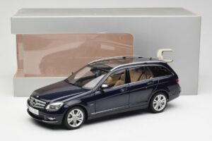 Mercedes C-Class S204 T-Modell Tanzanite Bleu AUTOart 1:18 B66962352 Métal Moulé — image 8 sur 8