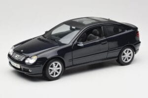 Mercedes C-Class Sports Coupe CL203 Bleu Maisto 1:18 B66962124 Métal Moulé