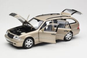 Mercedes C-Class T-Model W202 Smoke Silver Norev 1:18 183388 Métal Moulé — image 2 sur 8