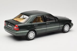 Mercedes C-Class W202 Malachite Green Norev 1:18 183372 Métal Moulé — image 5 sur 8