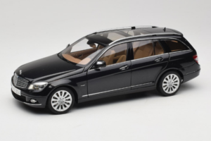 Mercedes C-Class W204 Break Obsidian Black AUTOart 1:18 B66962349 Métal Moulé