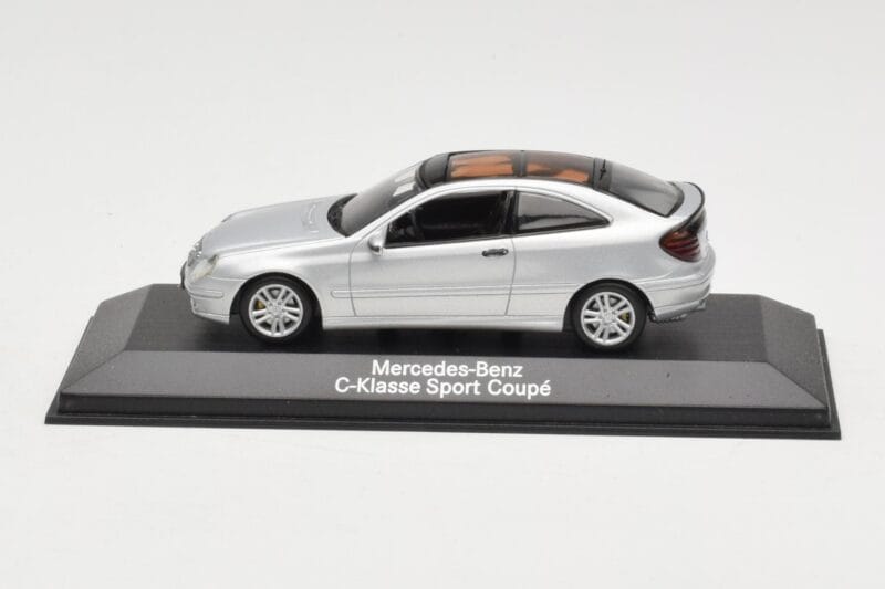 Mercedes C-Class W203 Sport Coupé Argent Minichamps 1:43 B66961916 Métal Moulé