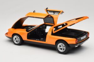 Mercedes C111 II White Autumn Metallic Norev 1:18 183050 Métal Moulé — image 5 sur 10