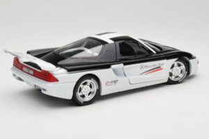 Mercedes C112 Sport Blanc & Noir Guiloy 1:18 68521 Métal Moulé — image 3 sur 8