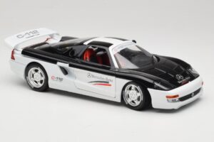 Mercedes C112 Sport Blanc & Noir Guiloy 1:18 68521 Métal Moulé — image 6 sur 8