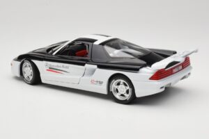 Mercedes C112 Sport Blanc & Noir Guiloy 1:18 68521 Métal Moulé — image 7 sur 8