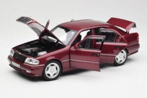 Mercedes AMG C36 W202 Almandine Rouge Norev 1:18 B66040706 Métal Moulé — image 2 sur 8