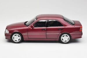 Mercedes AMG C36 W202 Almandine Rouge Norev 1:18 B66040706 Métal Moulé — image 4 sur 8