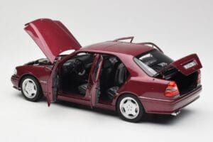 Mercedes AMG C36 W202 Almandine Rouge Norev 1:18 B66040706 Métal Moulé — image 5 sur 8