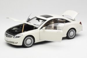 Mercedes CL500 C216 Calcit Blanc AUTOart 1:18 B66962341 Métal Moulé — image 2 sur 8