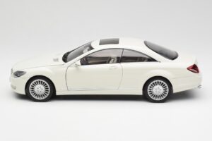 Mercedes CL500 C216 Calcit Blanc AUTOart 1:18 B66962341 Métal Moulé — image 4 sur 8