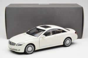Mercedes CL500 C216 Calcit Blanc AUTOart 1:18 B66962341 Métal Moulé — image 8 sur 8