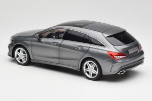 Mercedes CLA C117 Mountain Gris Norev 1:18 B66960351 Métal Moulé — image 7 sur 8