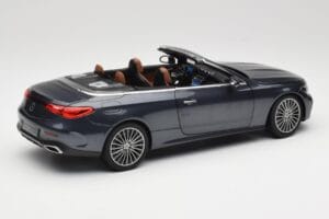 Mercedes CLE Cabriolet A236 Gris Foncé Norev 1:18 B66960654 Métal Moulé — image 4 sur 9