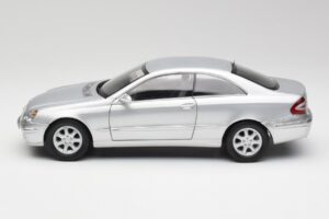 Mercedes CLK 500 C209 Argent Kyosho 1:18 B66962144 Métal Moulé — image 4 sur 8