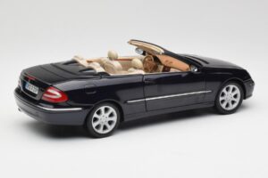 Mercedes CLK 500 W209 Cabriolet Bleu Foncé Métallique Kyosho 1:18 B66962174 Métal Moulé — image 4 sur 9