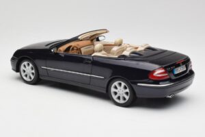 Mercedes CLK 500 W209 Cabriolet Bleu Foncé Métallique Kyosho 1:18 B66962174 Métal Moulé — image 8 sur 9