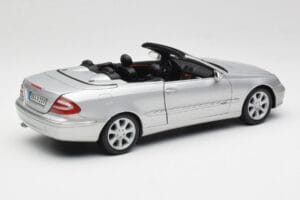 Mercedes CLK 500 Cabriolet Elegance A209 Argent Kyosho 1:18 B66962172 Métal Moulé — image 3 sur 8