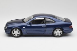 Mercedes CLK 55 AMG C209 Bleu Métallique Anson 1:18 30343 Métal Moulé — image 4 sur 8