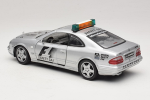 Mercedes AMG CLK 55 F1 Safety Car Maisto 1:18 B66005234 Métal Moulé — image 5 sur 6