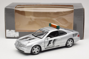 Mercedes AMG CLK 55 F1 Safety Car Maisto 1:18 B66005234 Métal Moulé — image 6 sur 6