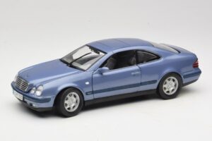 Mercedes CLK C208 Violet Anson 1:18 30330 Métal Moulé