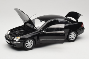 Mercedes CLK C209 Black Metallic Kyosho 1:18 B66962149 Métal Moulé — image 2 sur 8