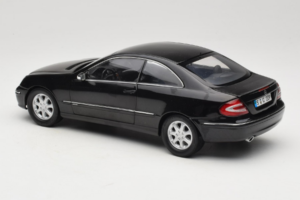 Mercedes CLK C209 Black Metallic Kyosho 1:18 B66962149 Métal Moulé — image 7 sur 8