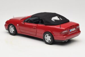 Mercedes CLK A208 Cabriolet Rouge Anson 1:18 30338 Métal Moulé — image 7 sur 8
