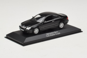 Mercedes CLK W208 Noir Minichamps 1:43 B66961946 Métal Moulé — image 2 sur 5