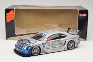 Mercedes CLK DTM #18 Persson Motorsport M. Tiemann DTM 2000 Maisto 1:18 538888 Métal Moulé — image 8 sur 8
